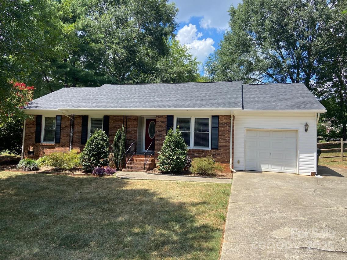 2418 Live Oak Ct., Gastonia, NC 28056