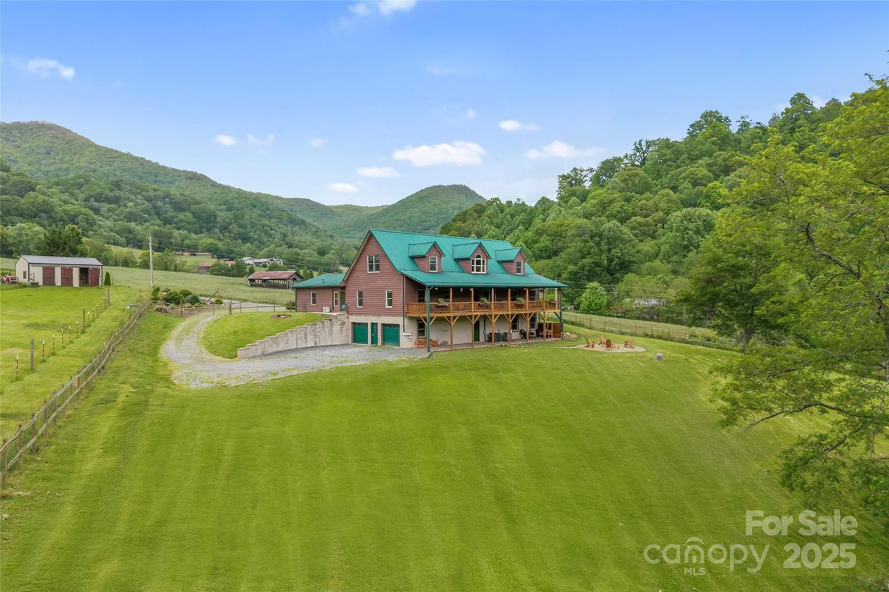 101 Trinity Dr., Clyde, NC 28721