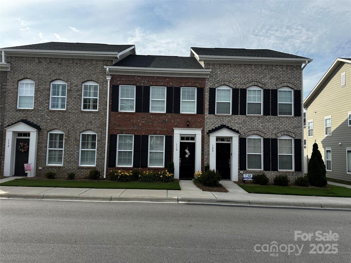 110 W Pine St., Lincolnton, NC 28092