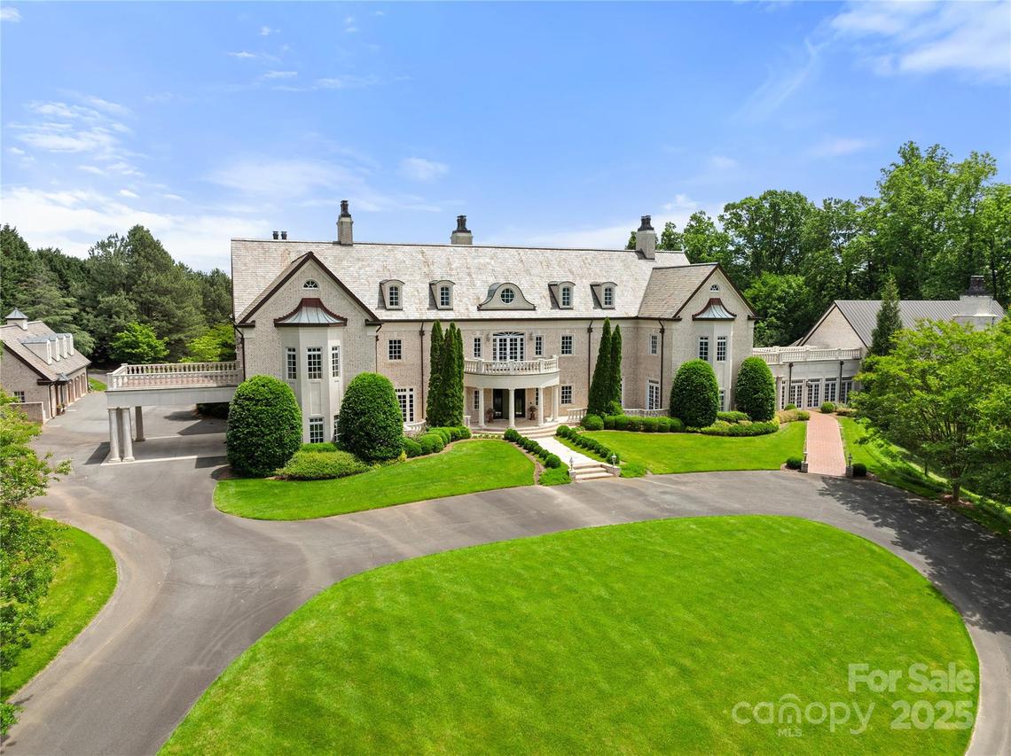 1067 E Kent Rd., Winston Salem, NC 27104