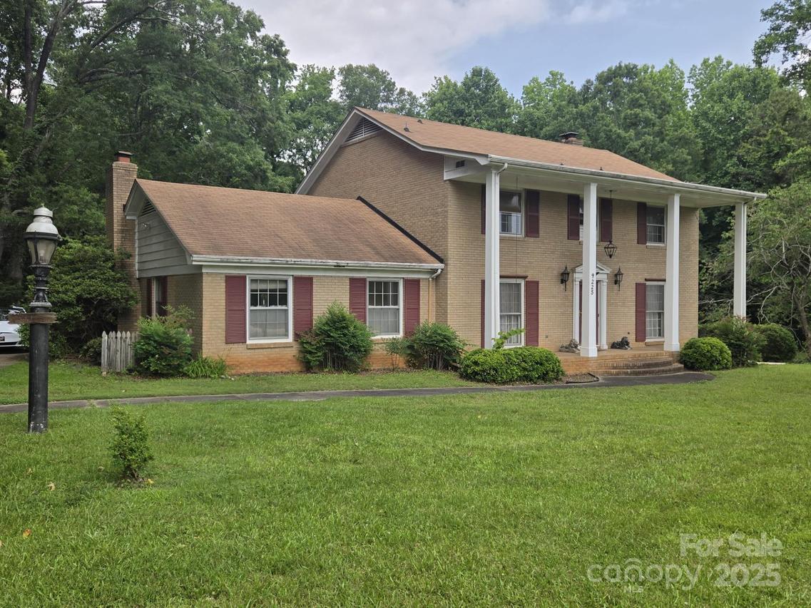9225 Robinson Church Rd., Charlotte, NC 28215