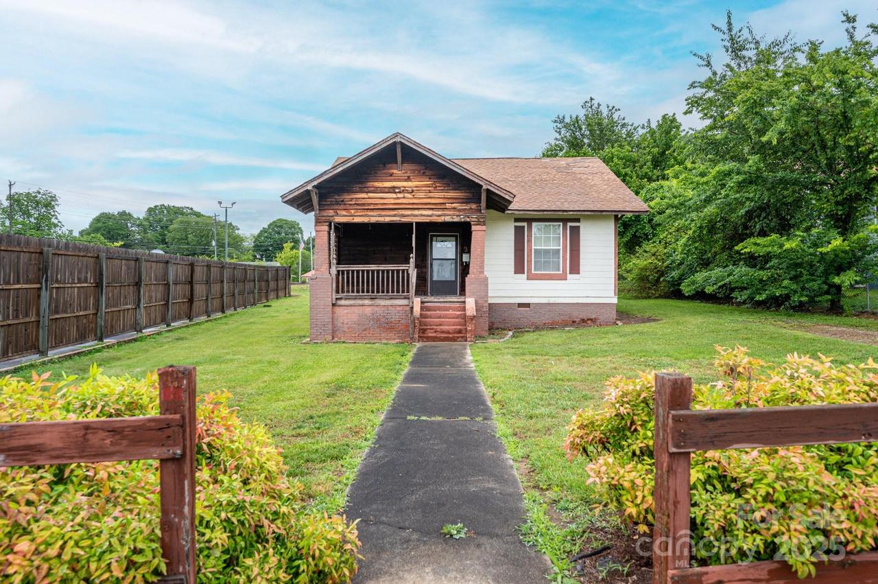 3 Circle Dr., Lincolnton, NC 28092