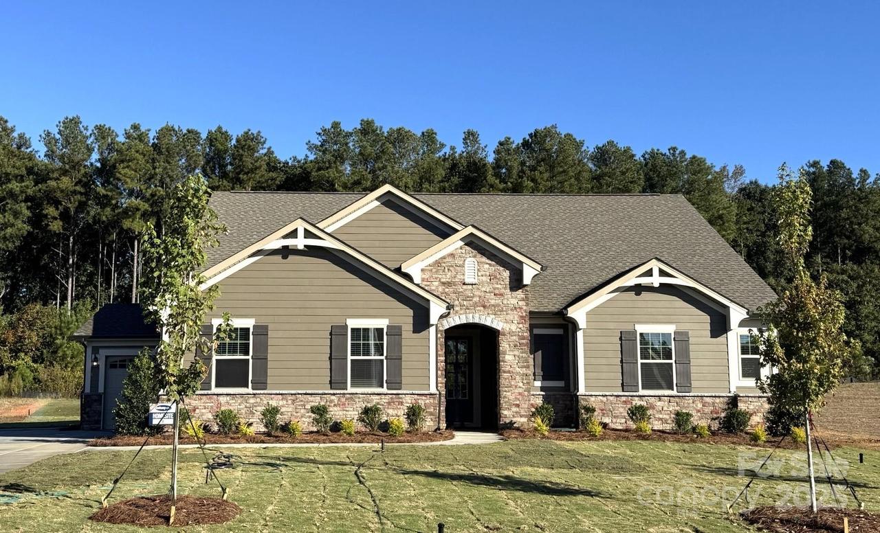 2533 Mabel Ln., Monroe, NC 28110