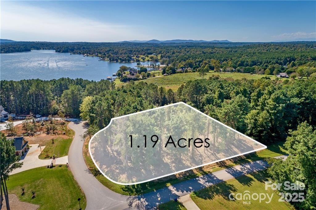 5255 Pier Pointe Dr., Granite Falls, NC 28630