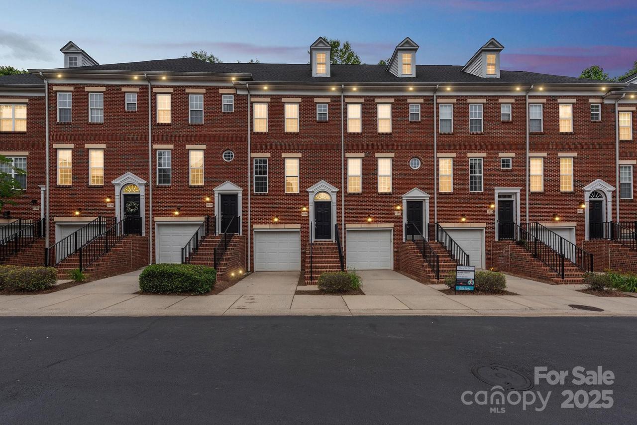 1126 Dean Hall Ln., Matthews, NC 28105