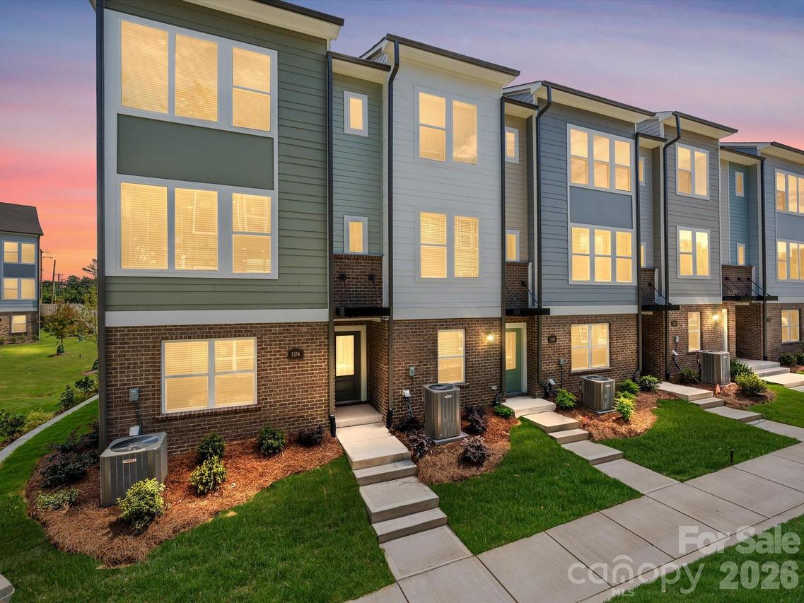 1104 Bismuth Ln., Charlotte, NC 28211