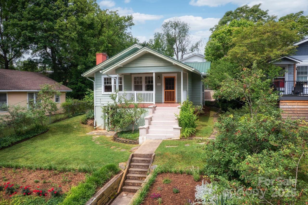 41 Michigan Ave., Asheville, NC 28806