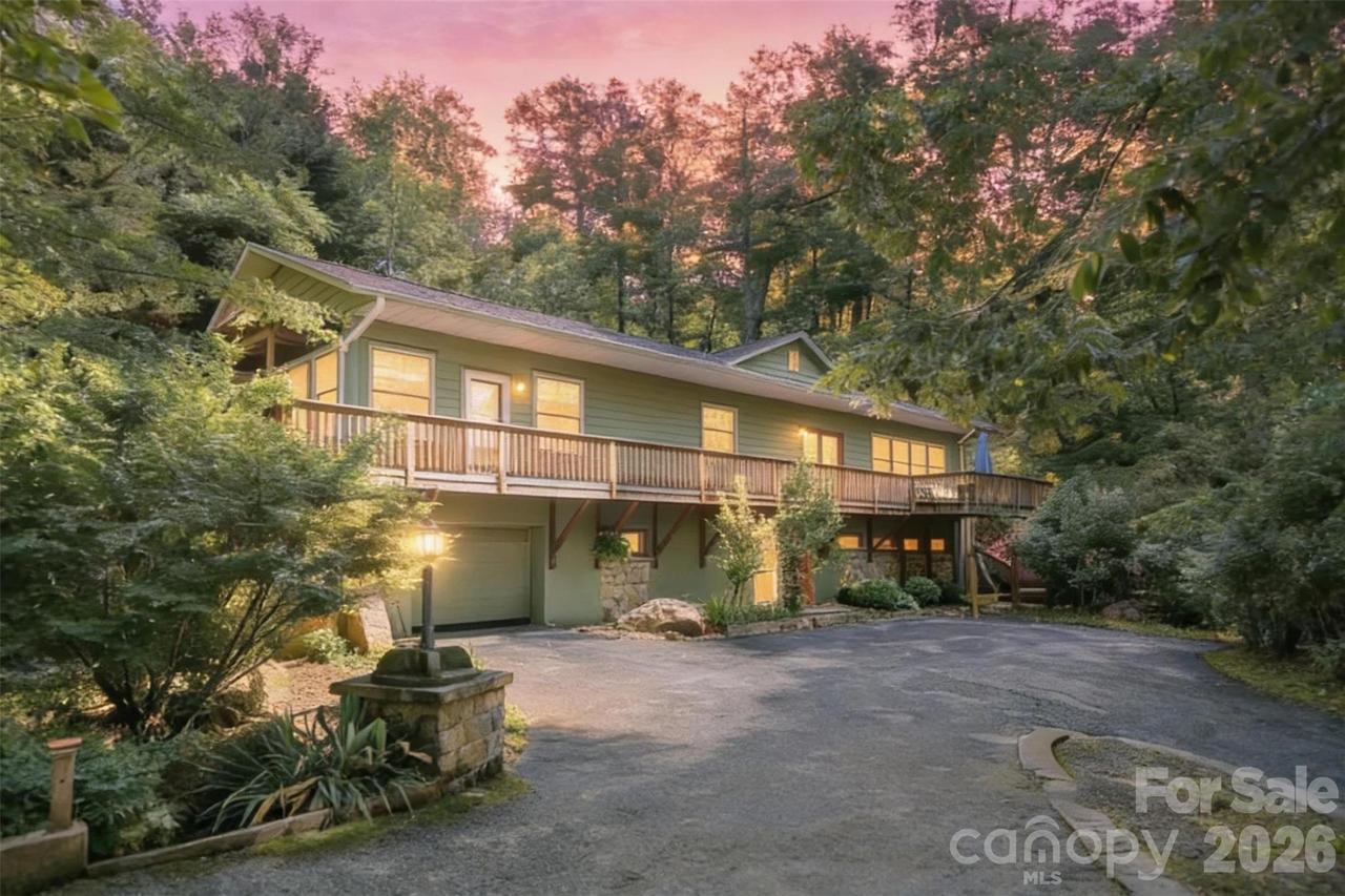 75 Cougar Ln., Saluda, NC 28773