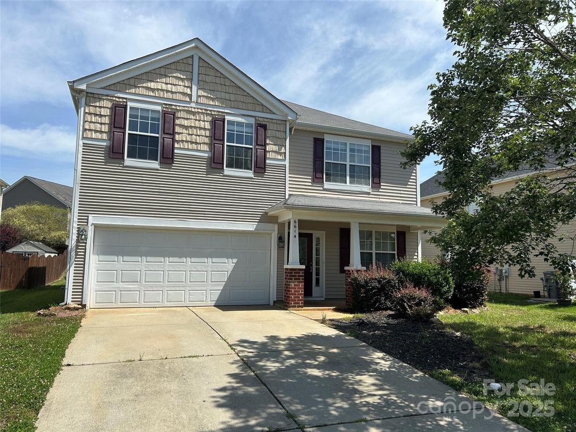 6614 Burkwood Ct., Harrisburg, NC 28075