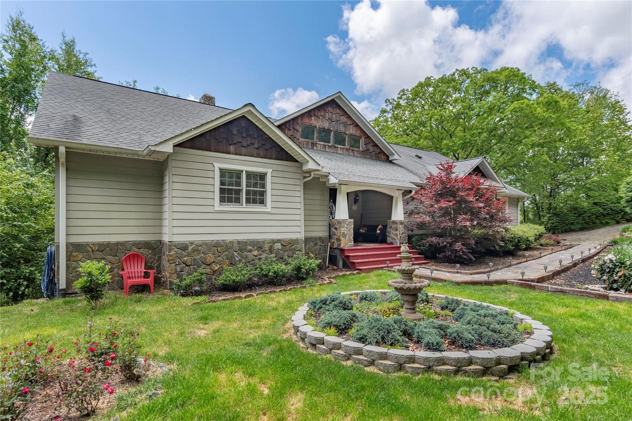 1706 Rock House Cove Rd., Clyde, NC 28721
