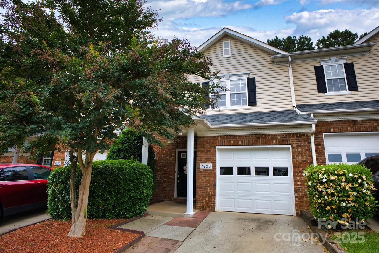 4728 Cottage Oaks Dr., Charlotte, NC 28269