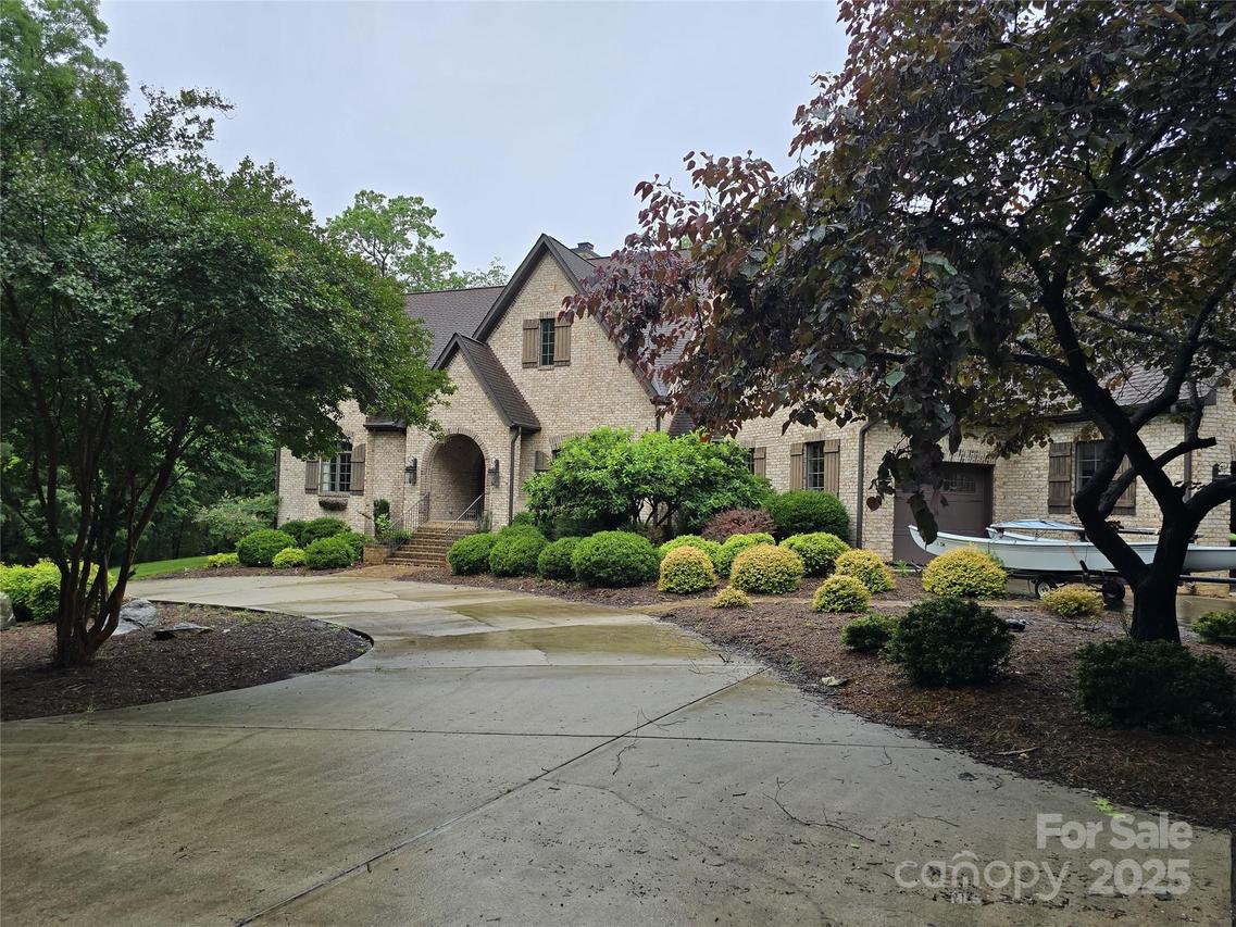 185 Point View Ct., Denton, NC 27239