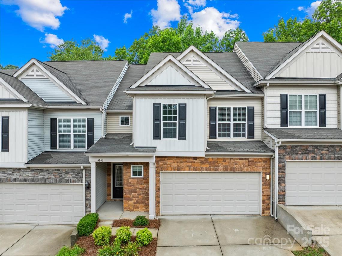 4848 Fonthill Ln., Charlotte, NC 28210