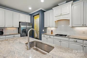 3808 Halcyon Dr., Huntersville, NC 28078