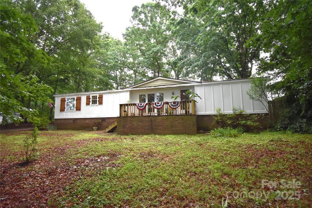 1789 Paris Dr., Conover, NC 28613