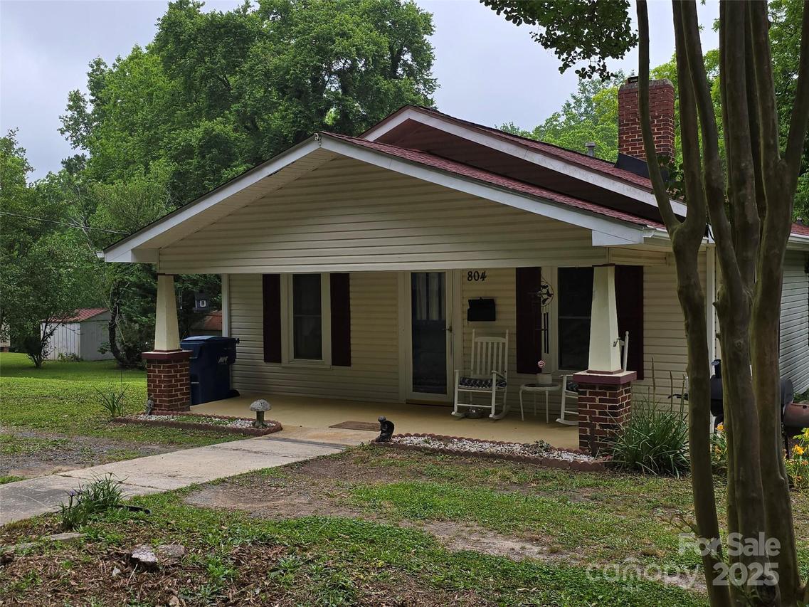 804 Dennis St., Troy, NC 27371