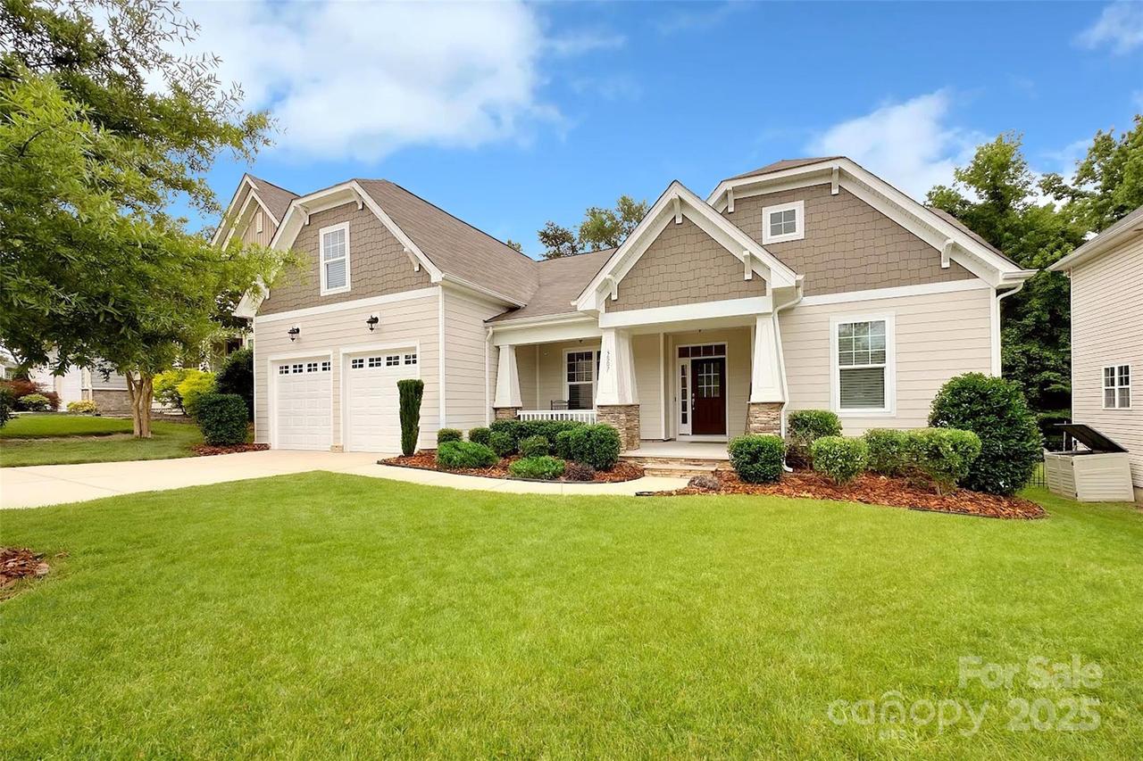 3807 Blazeprince Dr., Charlotte, NC 28215