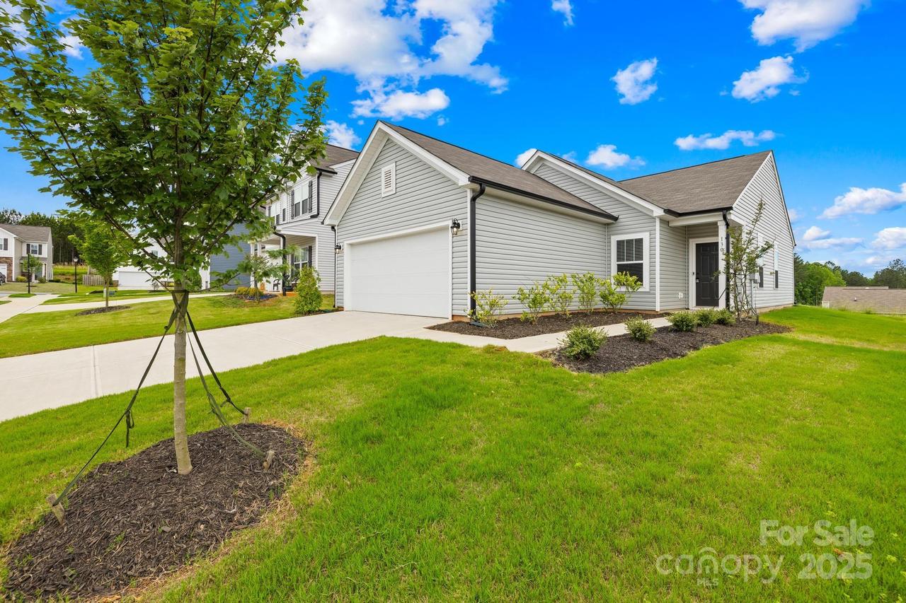 130 Slalom St., Statesville, NC 28677