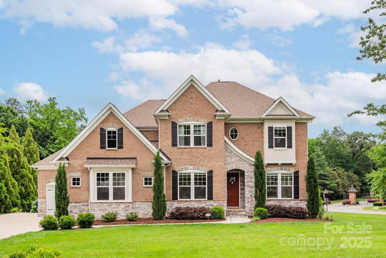 3009 Ocaso Ct., Matthews, NC 28104