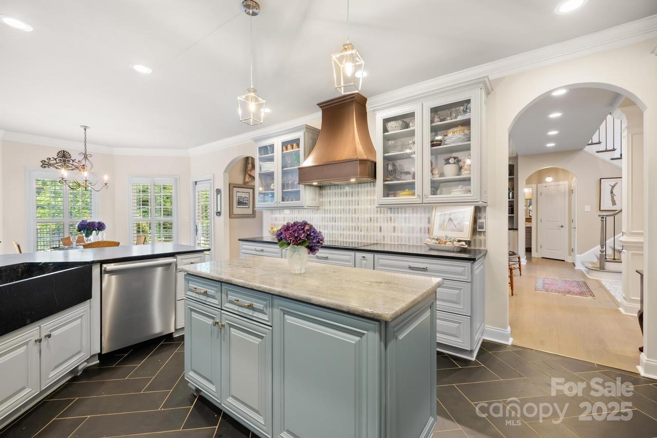 266 Riverwood Rd., Mooresville, NC 28117