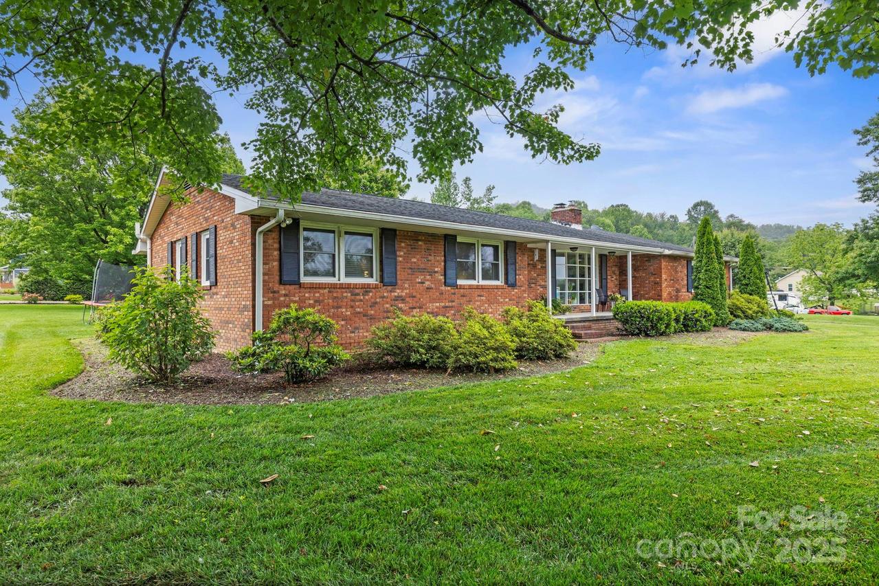 242 Pattys Chapel Rd., Fletcher, NC 28732
