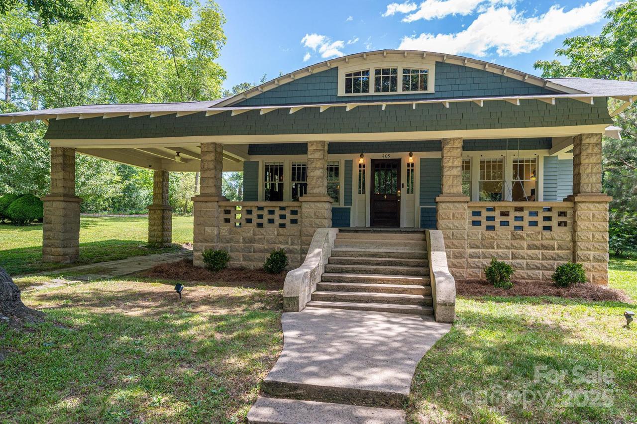 409 S Grove St., Lincolnton, NC 28092