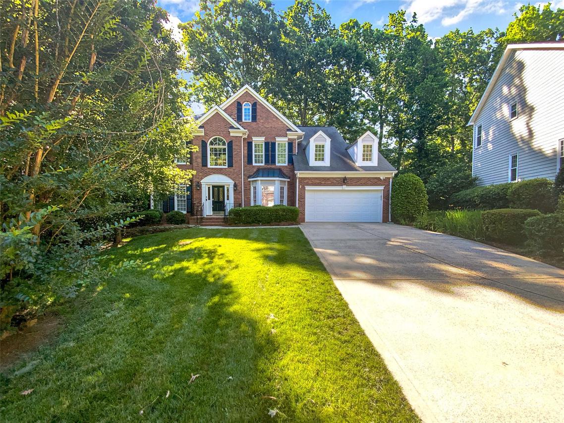8803 Sweetwater Pl., Waxhaw, NC 28173