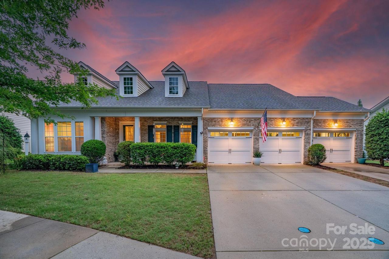 8725 Soaring Eagle Ln., Waxhaw, NC 28173