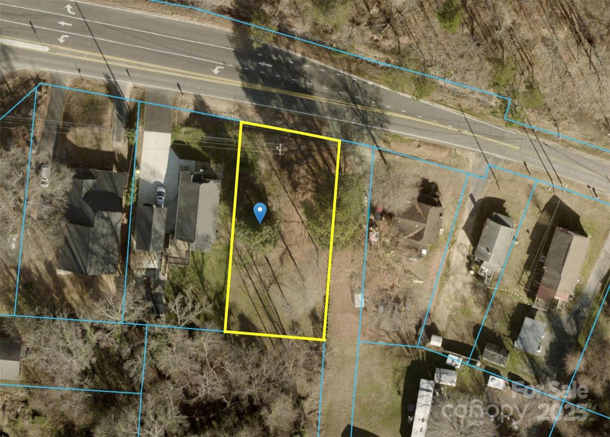 1207 Rainbow Dr., Kannapolis, NC 28081