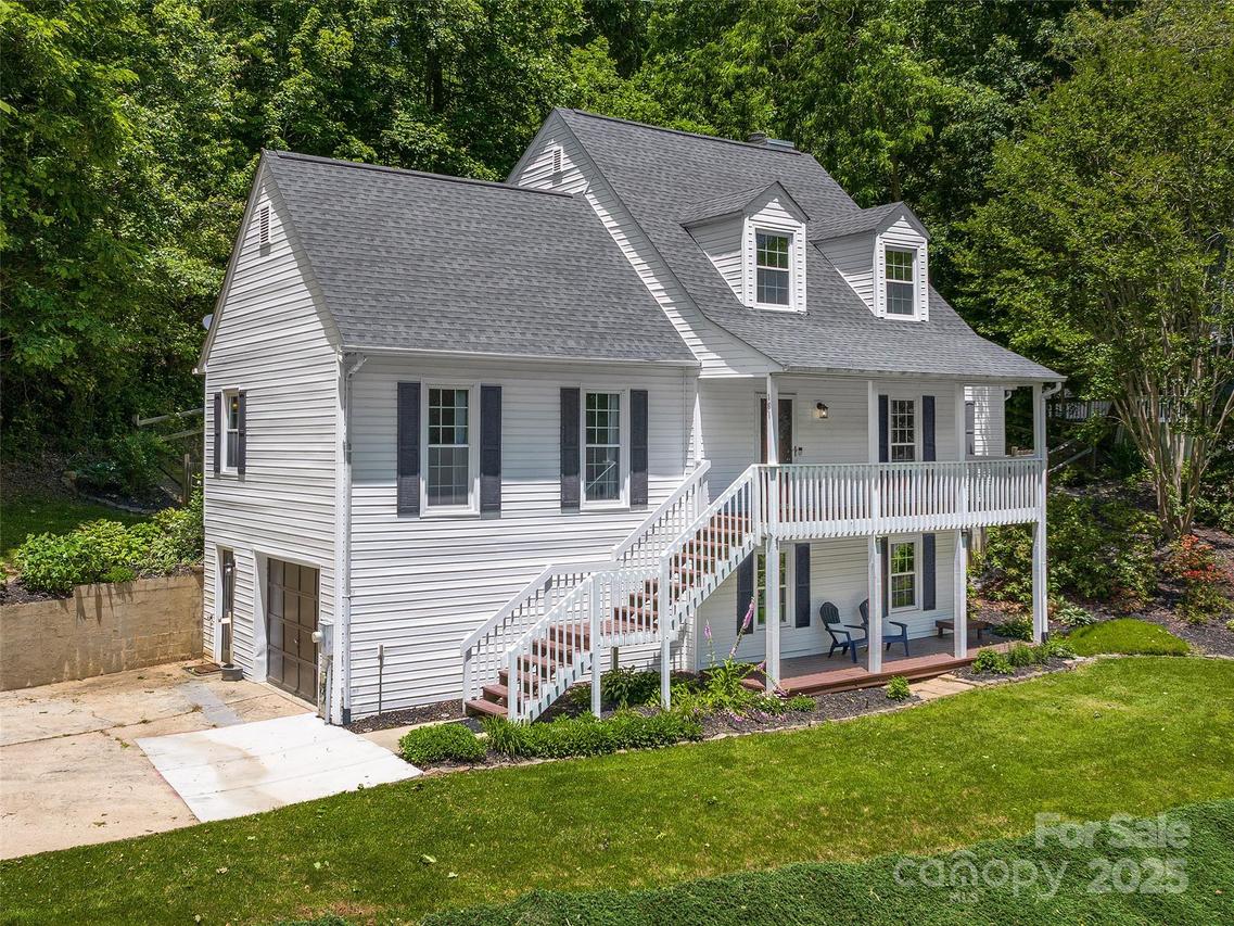 181 Junaluska Oaks Dr., Waynesville, NC 28786