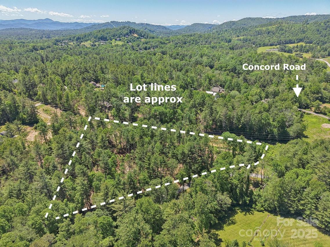 000 Ravenwood Dr. #6, Fletcher, NC 28732