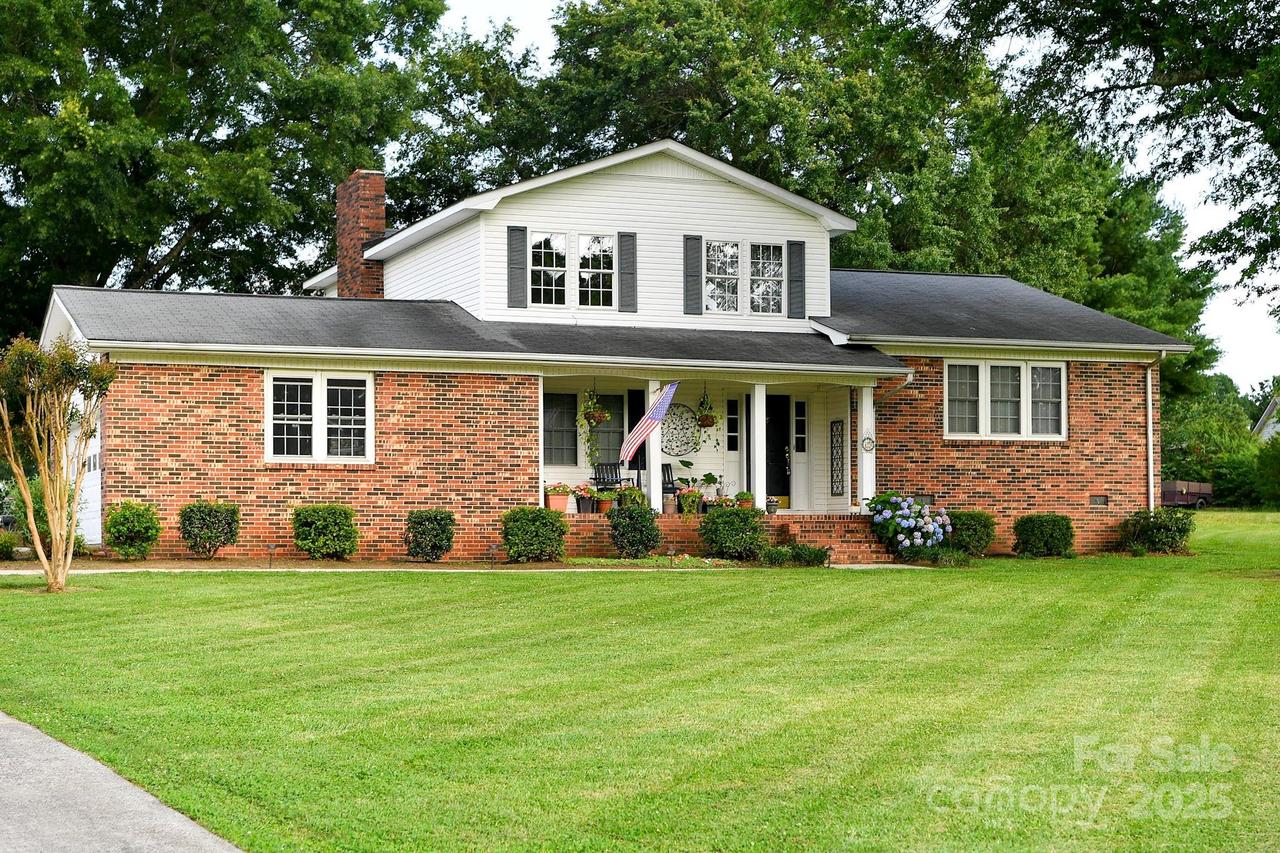 7448 Forney Hill Rd., Denver, NC 28037