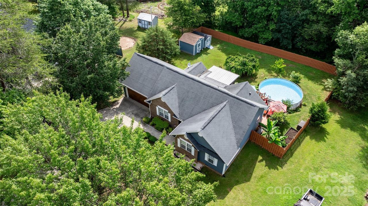 1305 Creekview Dr., Gastonia, NC 28052