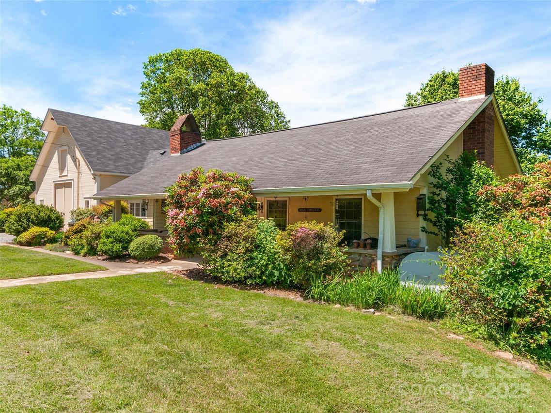 229 Crabtree Mountain Rd., Canton, NC 28716
