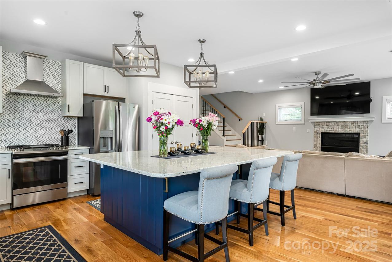 307 Hazel Mill Rd., Asheville, NC 28806