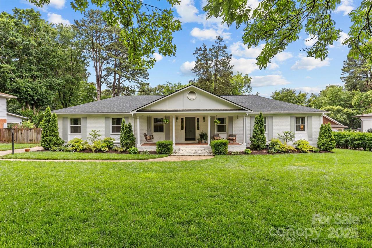 227 Wingrave Dr., Charlotte, NC 28270