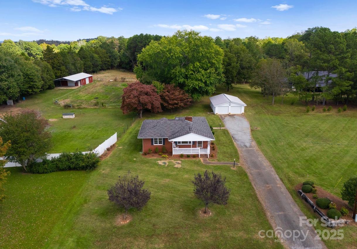 5170 Woodleaf Rd., Salisbury, NC 28147