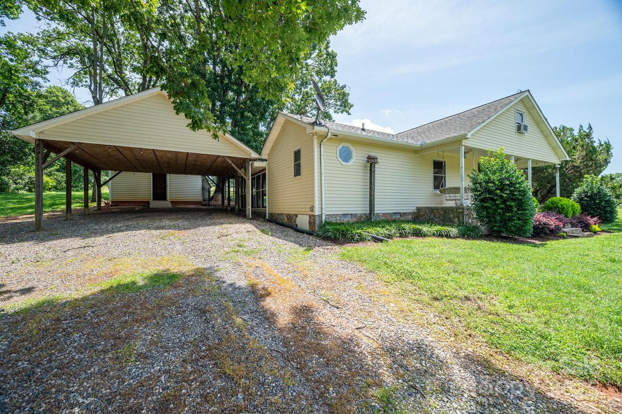 7660 Bud Davis Rd., Vale, NC 28168