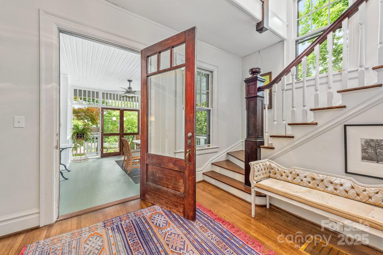 1801 E 8th St., Charlotte, NC 28204