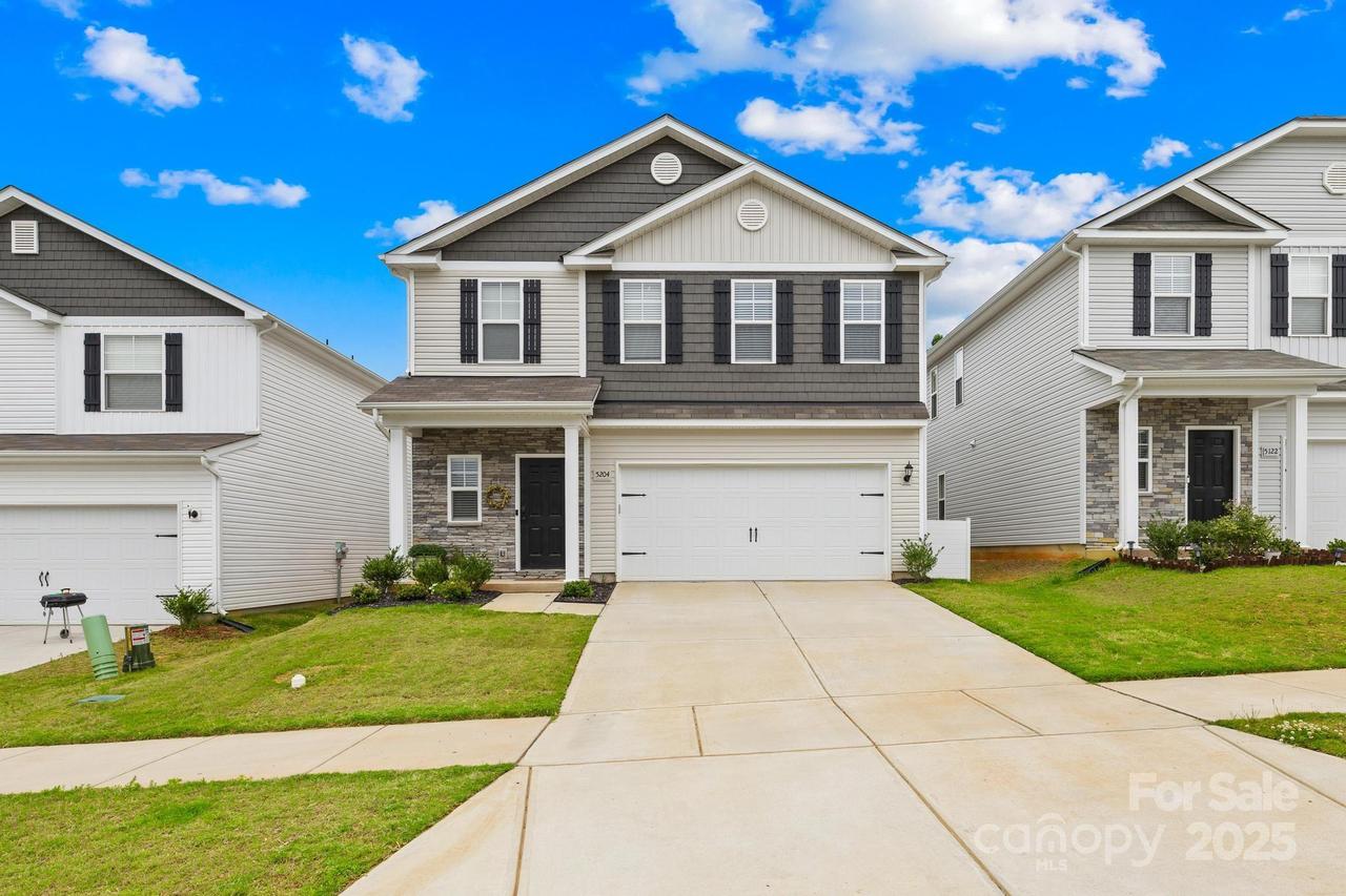 5204 Belstone Ln., Charlotte, NC 28215