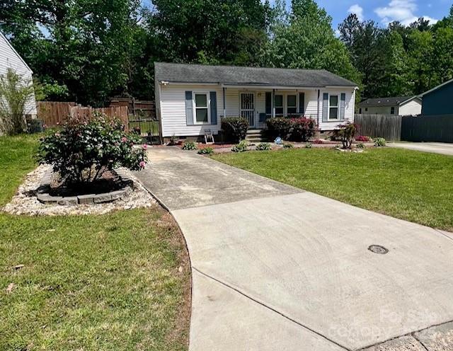 6000 Amberly Ln., Charlotte, NC 28213