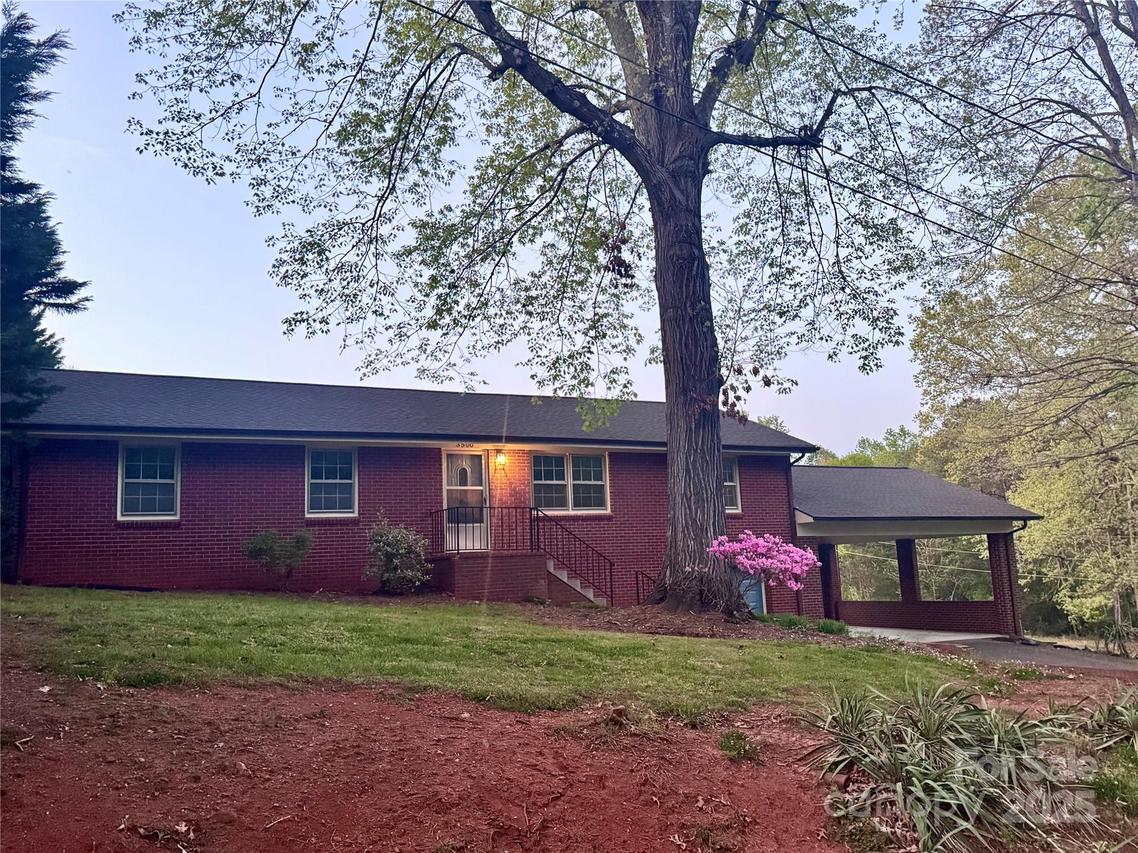 3500 Eller Dr., Newton, NC 28658