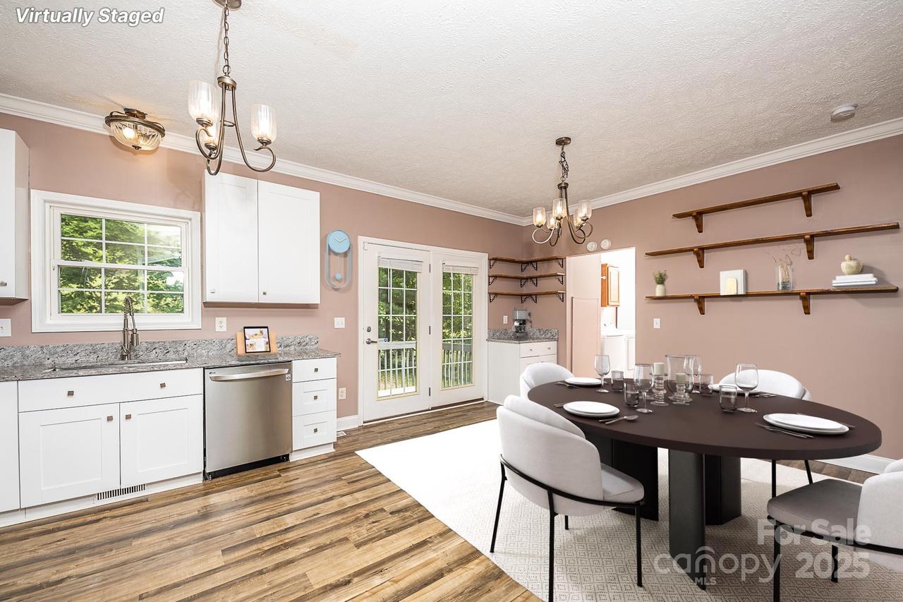46 Badger Run, Hendersonville, NC 28739