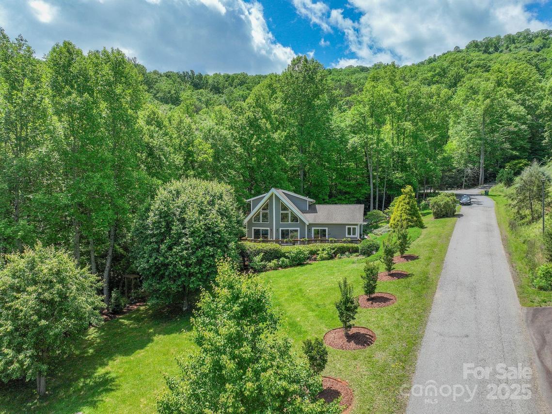 21 Kylie Grace Ln., Candler, NC 28715