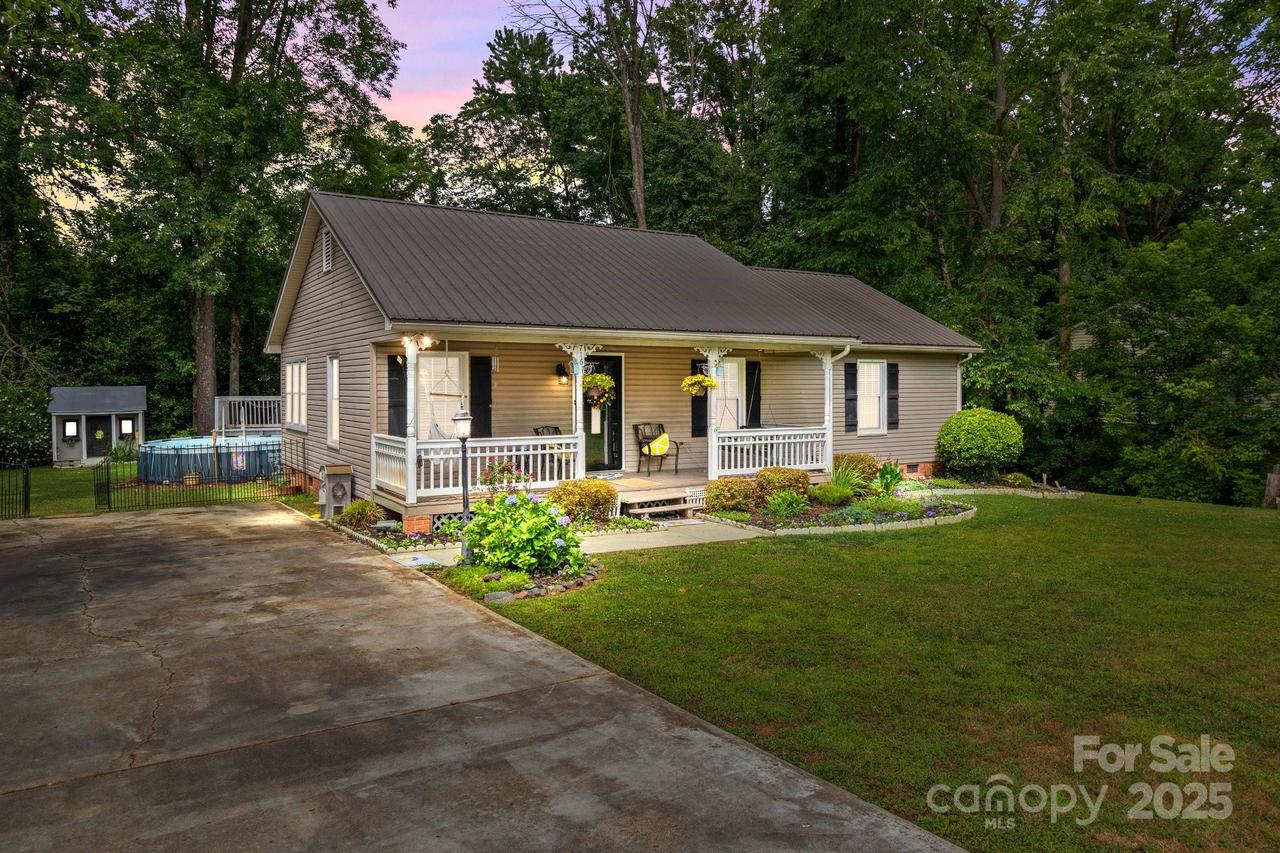 716 Mooresville Rd., Salisbury, NC 28144