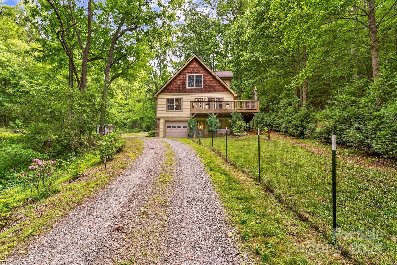 32 Evita Cove Rd., Weaverville, NC 28787