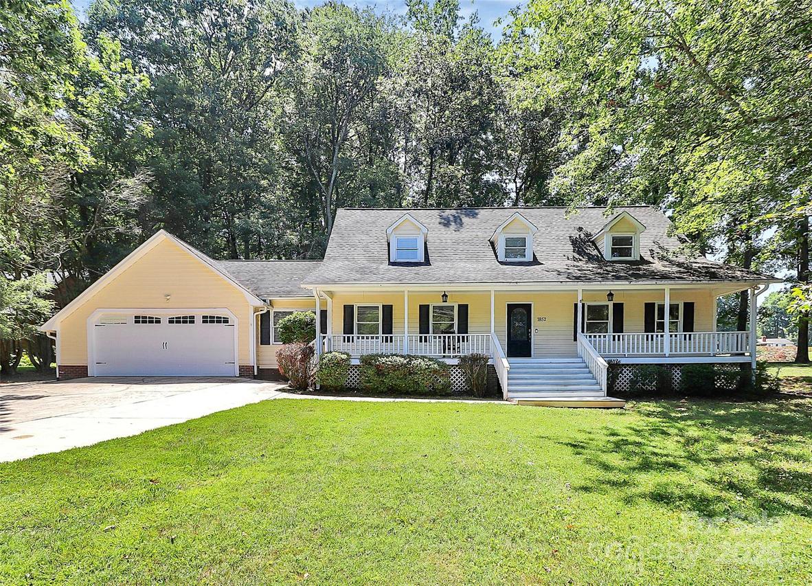 7852 Golf Course Dr. #31, Denver, NC 28037