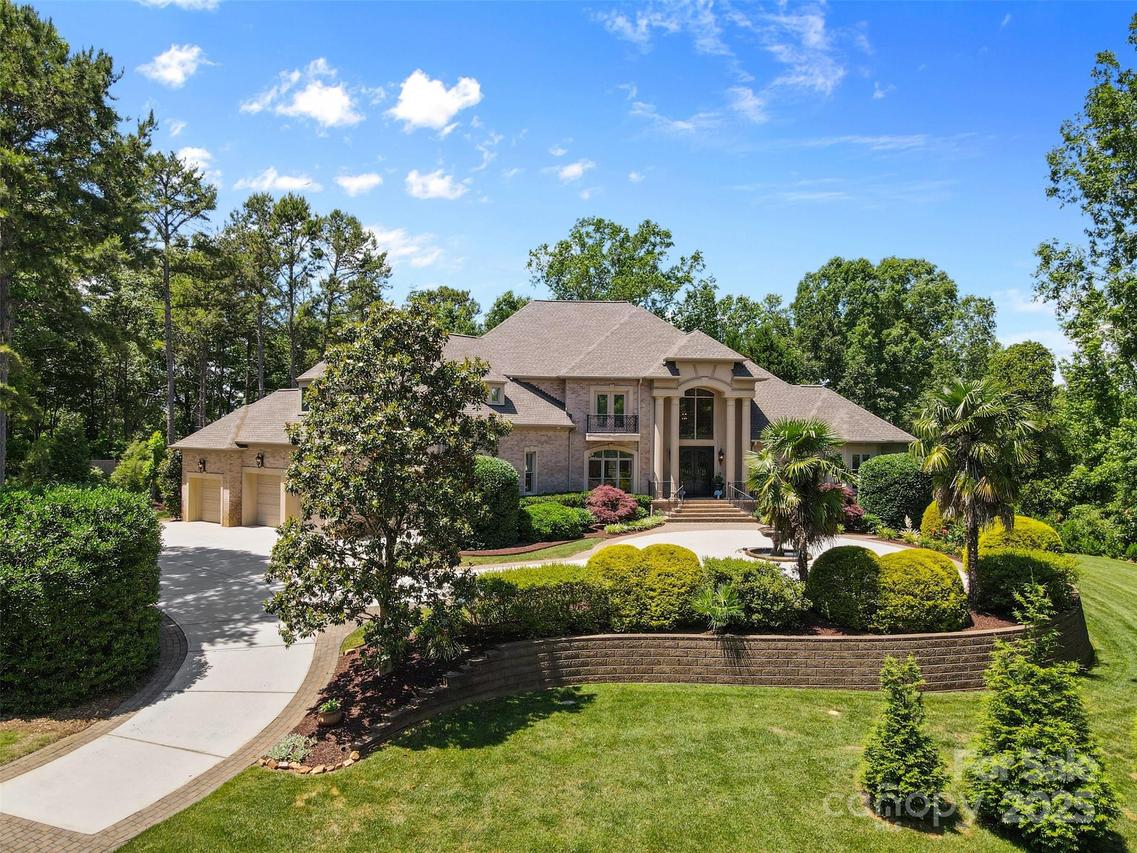 1405 Saratoga Woods Dr., Waxhaw, NC 28173