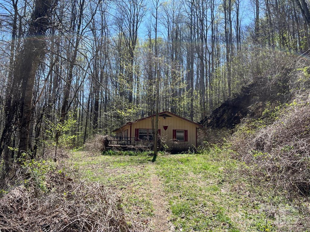 239 Laurel Dr., Whittier, NC 28789