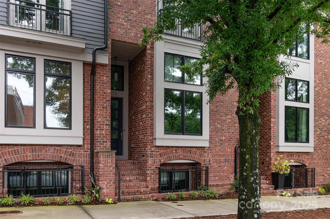 428 E 33rd St., Charlotte, NC 28205